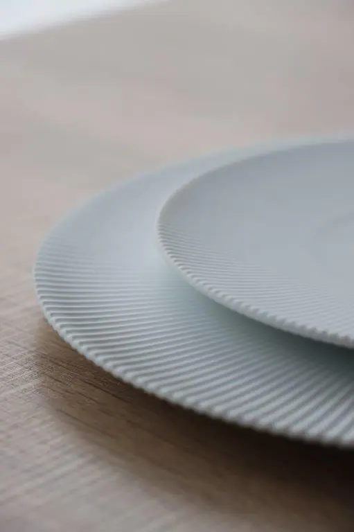 李荘窯の器 こだわりの染付｜有田焼窯元 李荘窯