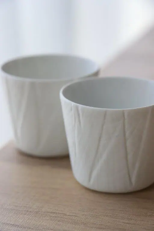 布のようなうつわ。冷酒を楽しむ片口とグラスのセット| 有田焼 ceramic