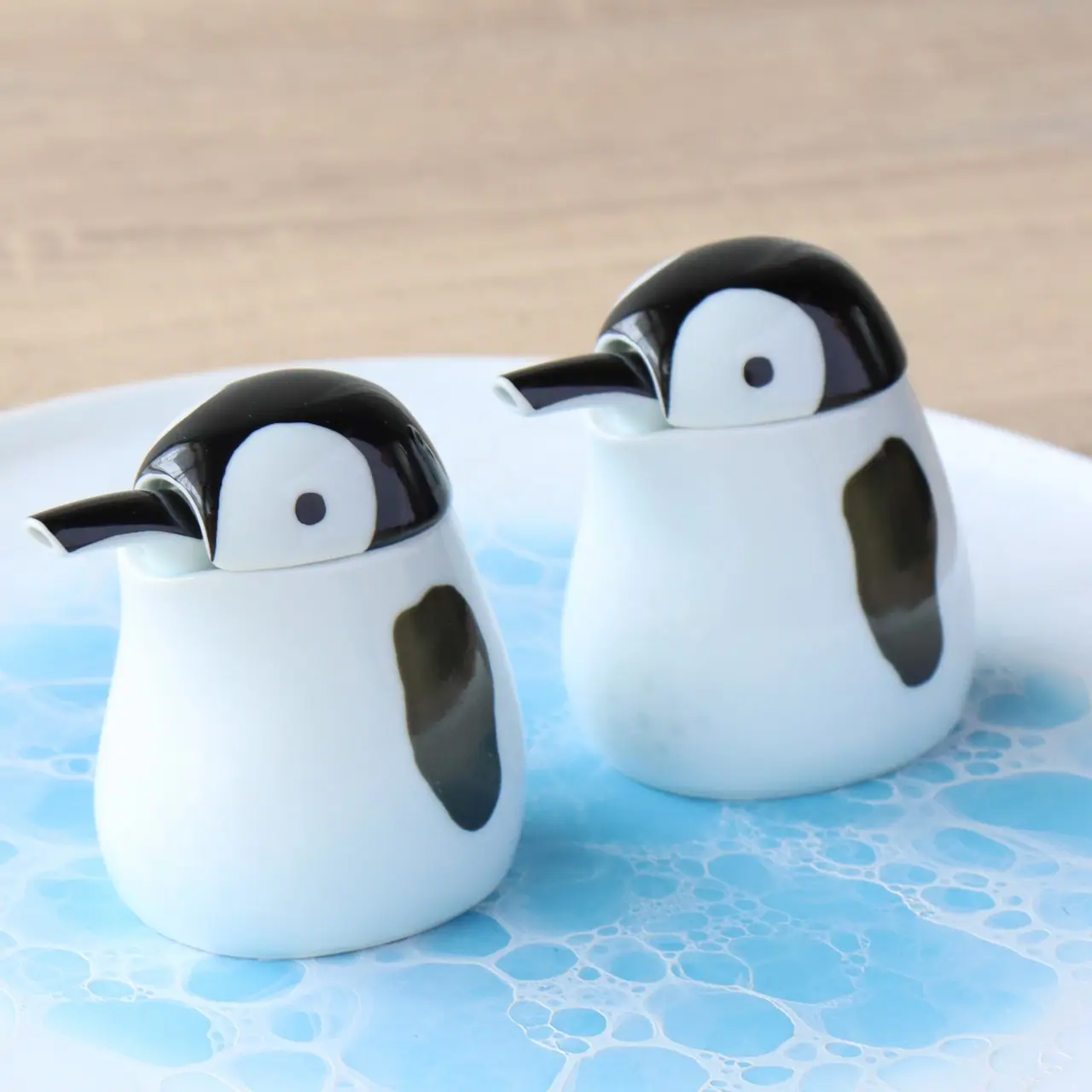 ペンギンのひなの形をした醤油さし | 有田焼 醤油さし ペンギン ペンギンのひなの形をした醤油さし | 有田焼 醤油さし ペンギン
