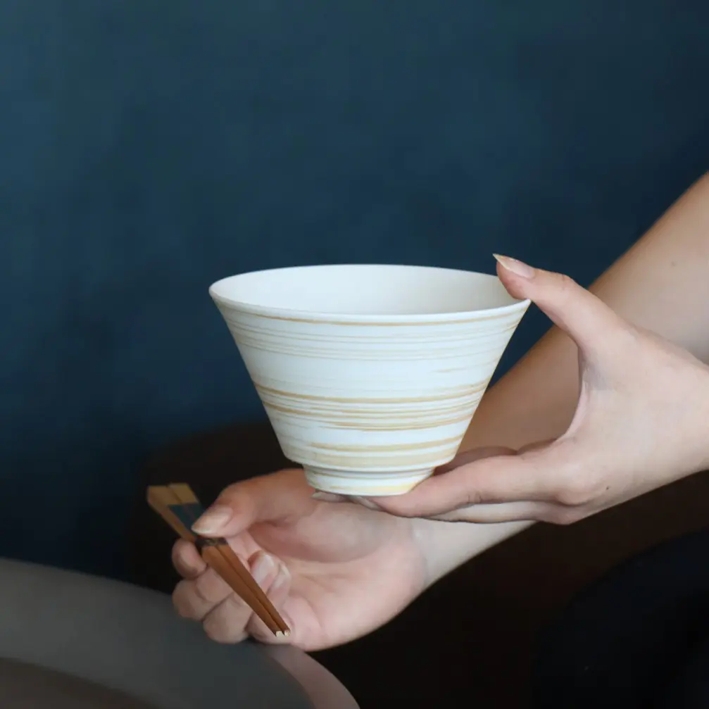 ✨極美品✨名窯 泰山 ~ 花水木柄 有田焼 高級 茶碗 ~ ✨極美品✨名窯 泰山 ~ 花水木柄 有田焼 高級 茶碗 ~ - メルカリ