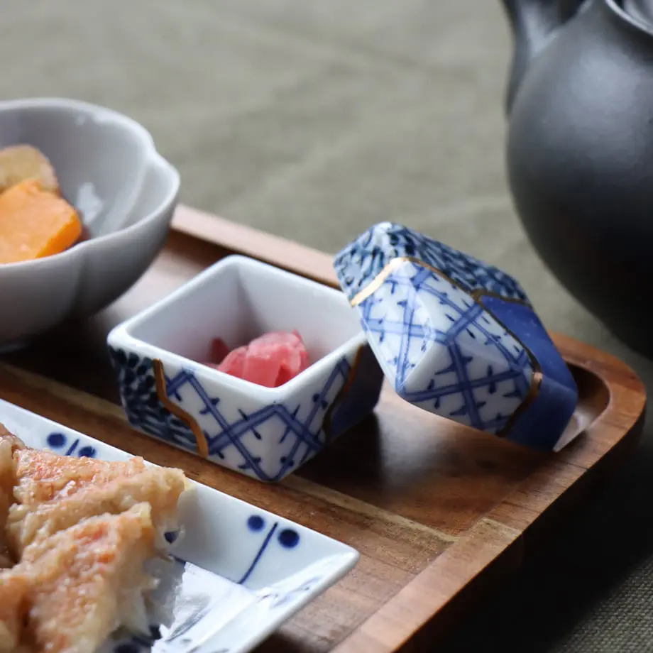 金継ぎ済み 染付 小皿 角皿 伊万里 有田焼 Kintsugi 金継 金継ぎ済み 染付 小皿 角皿 伊万里 有田焼 Kintsugi 金継