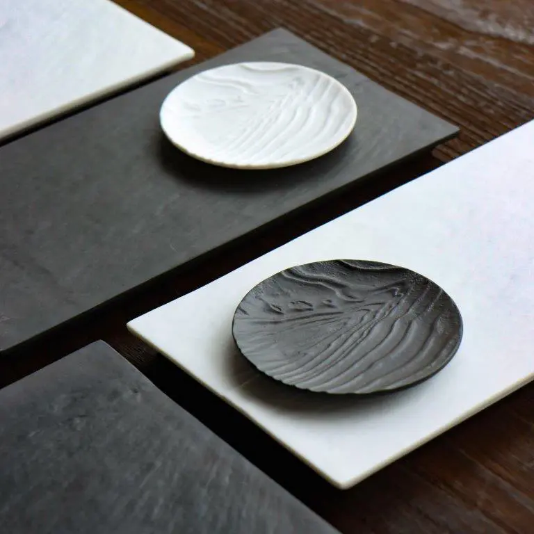 有田焼 硯石 長角プレート | with style shop / YAMACHU オンラインストア