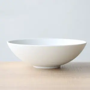 シンプルでつかいやすい白のボウル | 有田焼 マルチボウル 17cm スノー