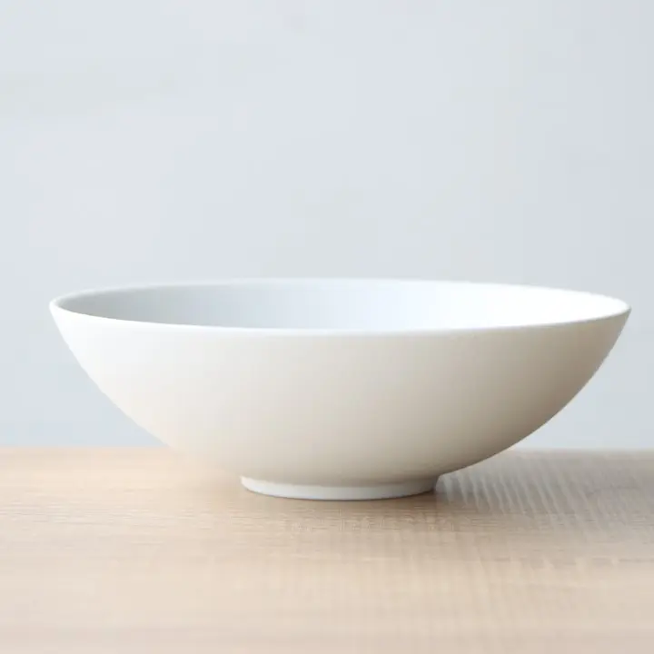 シンプルでつかいやすい白のボウル | 有田焼 マルチボウル 17cm スノー